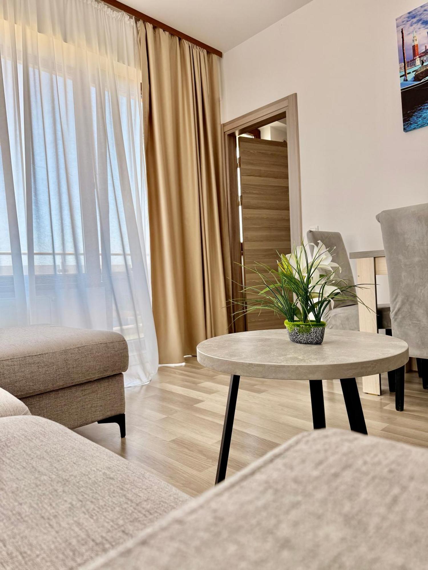 Aqua Vista Nuba - Vedere Top La Mare Si Lac - Apartament 2 Camere Summerland - Mamaia Ngoại thất bức ảnh